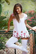 Guerlain strips off her sexy dress Guerlain strips off her sexy dress