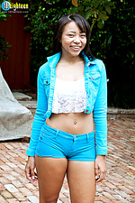 18 eighteen modeling babes