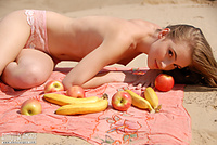 Teen shows her body Teen shows her body