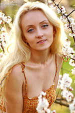 Hottie in top shows pussy Hottie in top shows pussy