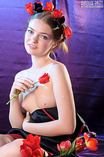 Very beautiful girl poses naked Very beautiful girl poses naked