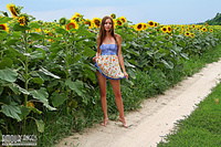 Cutie showing body Cutie showing body