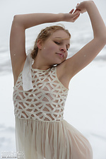 Nudity in the frost Nudity in the frost