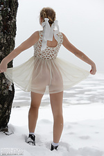 Nudity in the frost Nudity in the frost