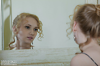 Blonde like warm water Blonde like warm water