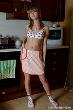 Teenage cutie rides an enormous silicon boner Teenage cutie rides an enormous silicon boner