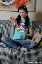 Awesome brunette teen gets her pussy humped and then creamed