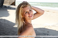 Tiny stunnings nude eighteen ladies coed femjoy style