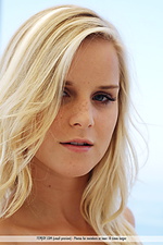 Attractive femjoy pics young girls naked pics