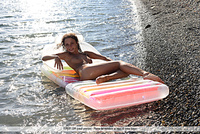 Free naked gallery pics young pussy pictures