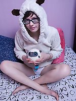 Innocent teen cutie does something really naughty to her daddy before bedtime and she really seems to like it. Panda playtime