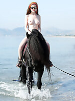 Naked art set naked girl have art nude