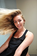 Link topless glamour sex