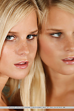 Hot female pics free hot teen met art