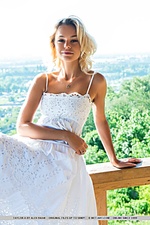 Sexy teen thumbs free sex glamour teen