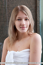 World teens gallery finger met art teens