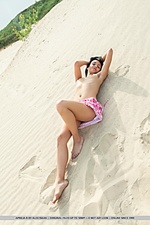 Attractive hq erotica pics teen girls met art girls gallery