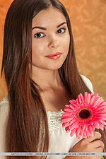 Teen naked pic free met art style photos