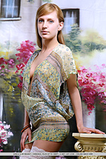 Young romantic sluts russian phone met art