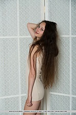 Free young girl sex pics free female younger