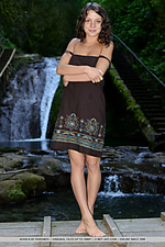 Teen glamour gallery free naked young teens