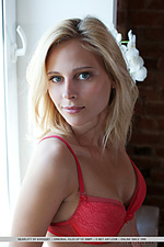 Free hot teen erotica pictures russian style