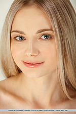 Free hq erotica pics teen young girl photo gallerys