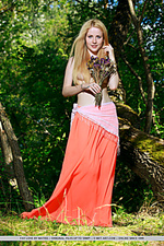 Young girls modeling free teens art gallerys Young girls modeling free teens art gallerys