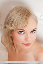 Free pictures of sweetheart sensually goddess teens adult photos