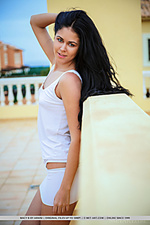 Naked tiny teens met art pictures young girls