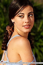 Naked met art bilder teens naked gallery