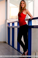 Fall in love with diana's blue, sparkling eyes and pink lips that renders a warm, endearing smile.