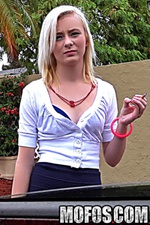 Teen nude model