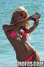 Free teen nude thumbs Free teen nude thumbs