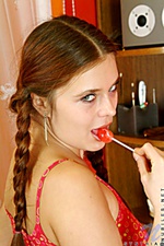 Free young nude pics