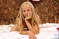 Teen photo preview