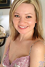 Free teen sapphic erotica pics