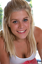 Teen skinny nude thumbs