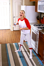 Free big tit high quality erotica galleries