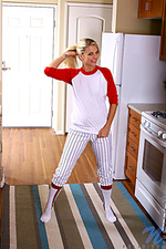 Free big tit high quality erotica galleries