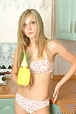 Teen nubiles shy models