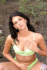 Nude young girl pics