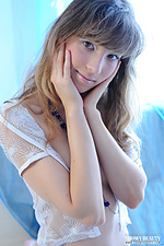 Sweet naked babe Sweet naked babe