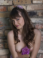 Sexy babe posing Sexy babe posing