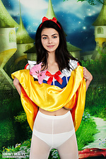 Astonishing perky model Astonishing perky model