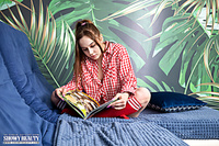 Stunning girl gets naked Stunning girl gets naked