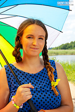 Juicy nude teen hottie