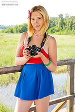 Busty naked teen babe Busty naked teen babe