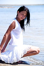 Bottomless Bottomless