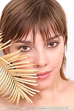 18 y.o. Girlie spreading hairy twat